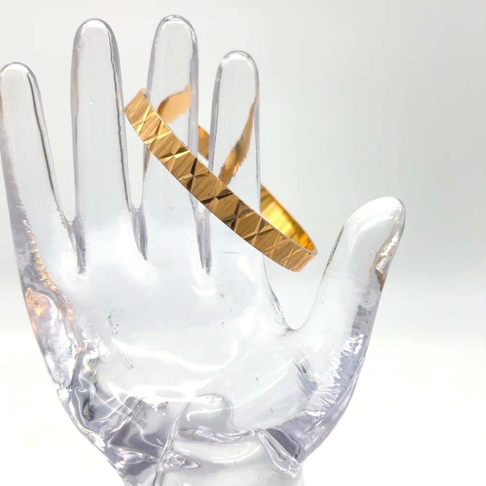 Textured Gold Tone Bangle Bracelet Hinged Clasp Vintage Geometric Pattern‎